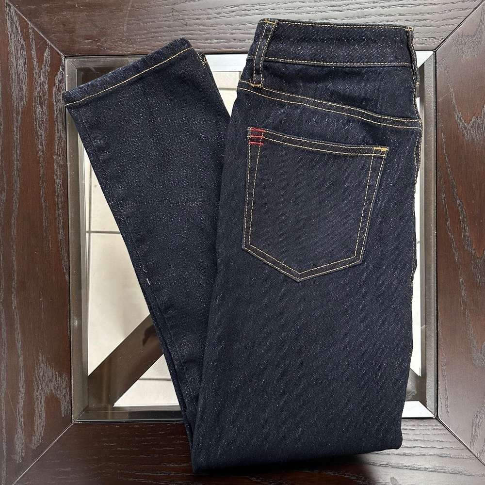*BDG* Dark Wash Fashion Jeans Size 28